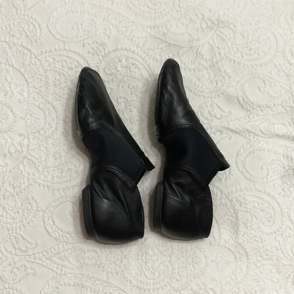 Capezio Size 12M Womens Black Split-Sole Slip-On Dance Shoes - Picture 7 of 9